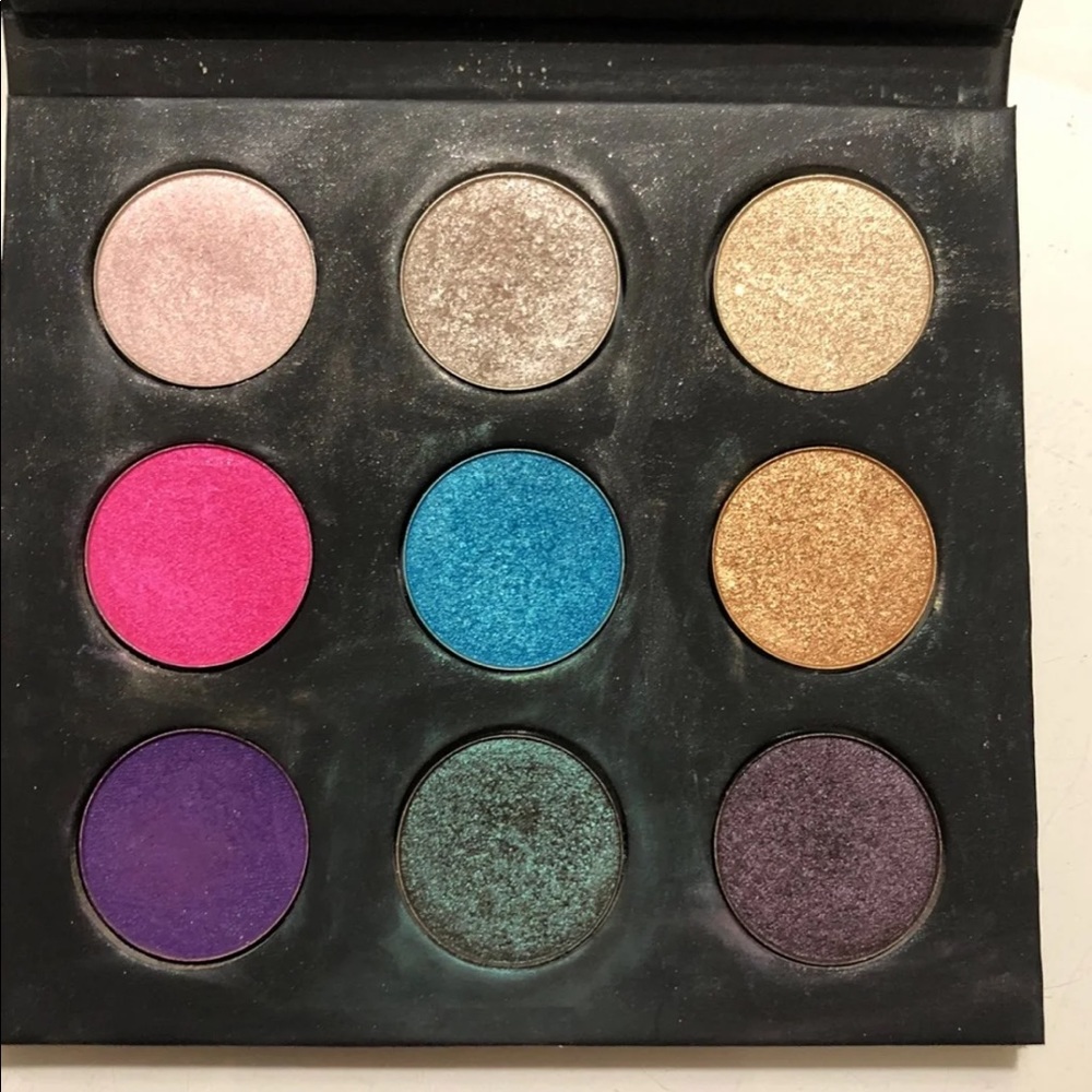 Make Up For Ever eyeshadow palette
